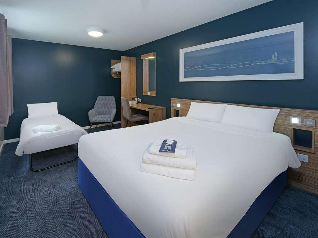 Travelodge London Central Tower Bridge Room photo